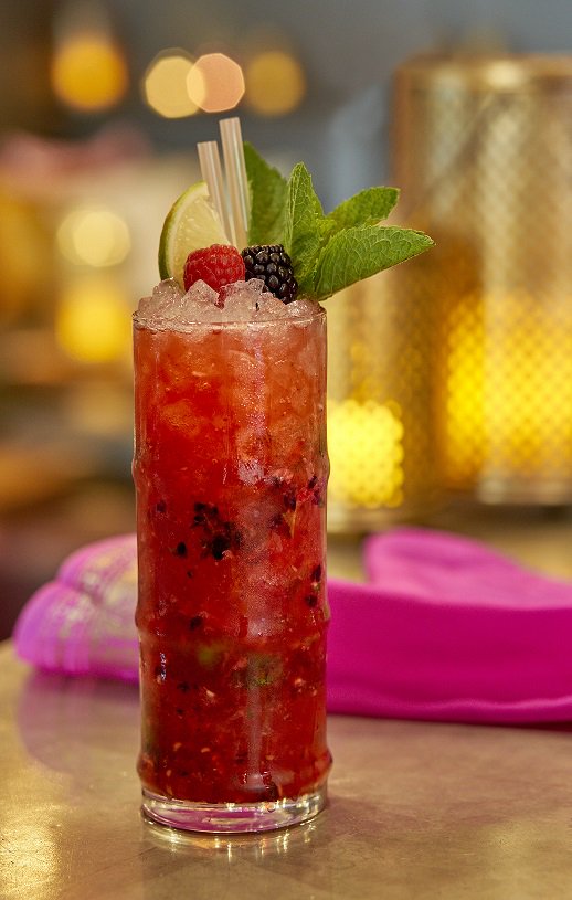 AniseBar's tweet photo. Welcome the weekend with one of these bad boys! @BacardiUK #KingOfRums #Mojito #CinnamonBazaar https://t.co/URVkYl3Ccj