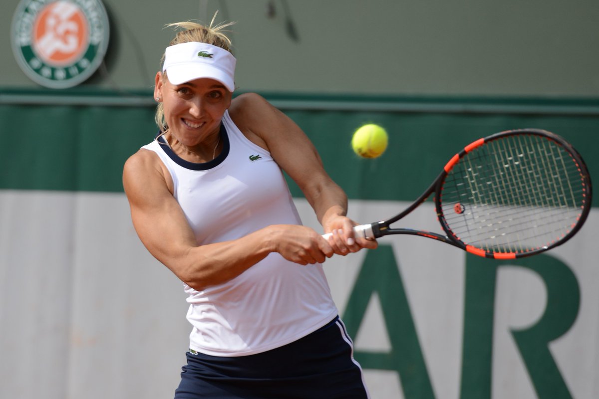 ELENA VESNINA - Página 10 CjesvRYWsAAJ3at