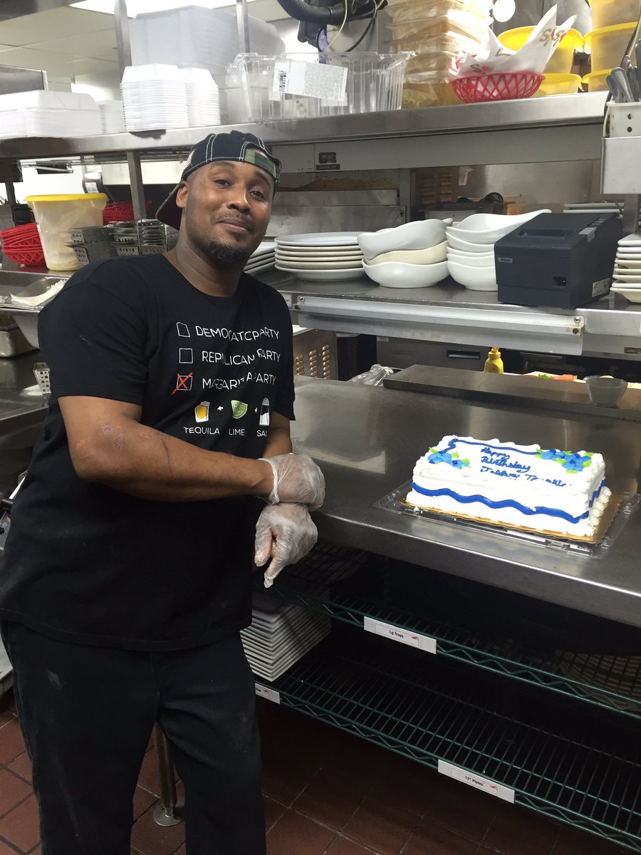 Bad_Carlos89's tweet photo. Celebrating JEFF's birthday today here at Chilis 9Mile! Here's to you on your special day! @PaulRidgeway71 @jojozag https://t.co/FWRF35MS72
