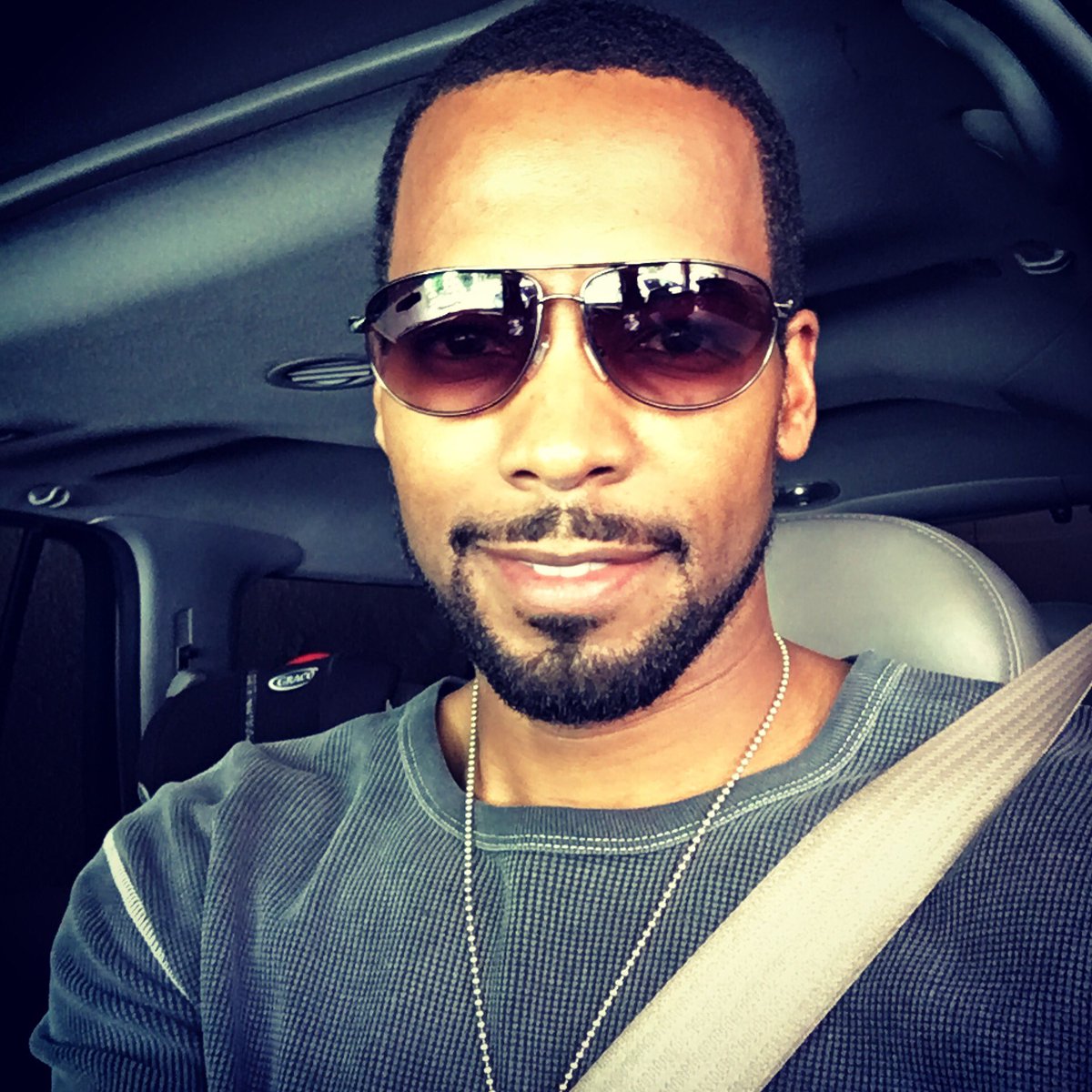 MrAMontgomery's tweet photo. Heading home to get ready! Live-Tweeting starts in 30 minutes! #GH #GHSpectacularSpring https://t.co/ByRGMp9OKd