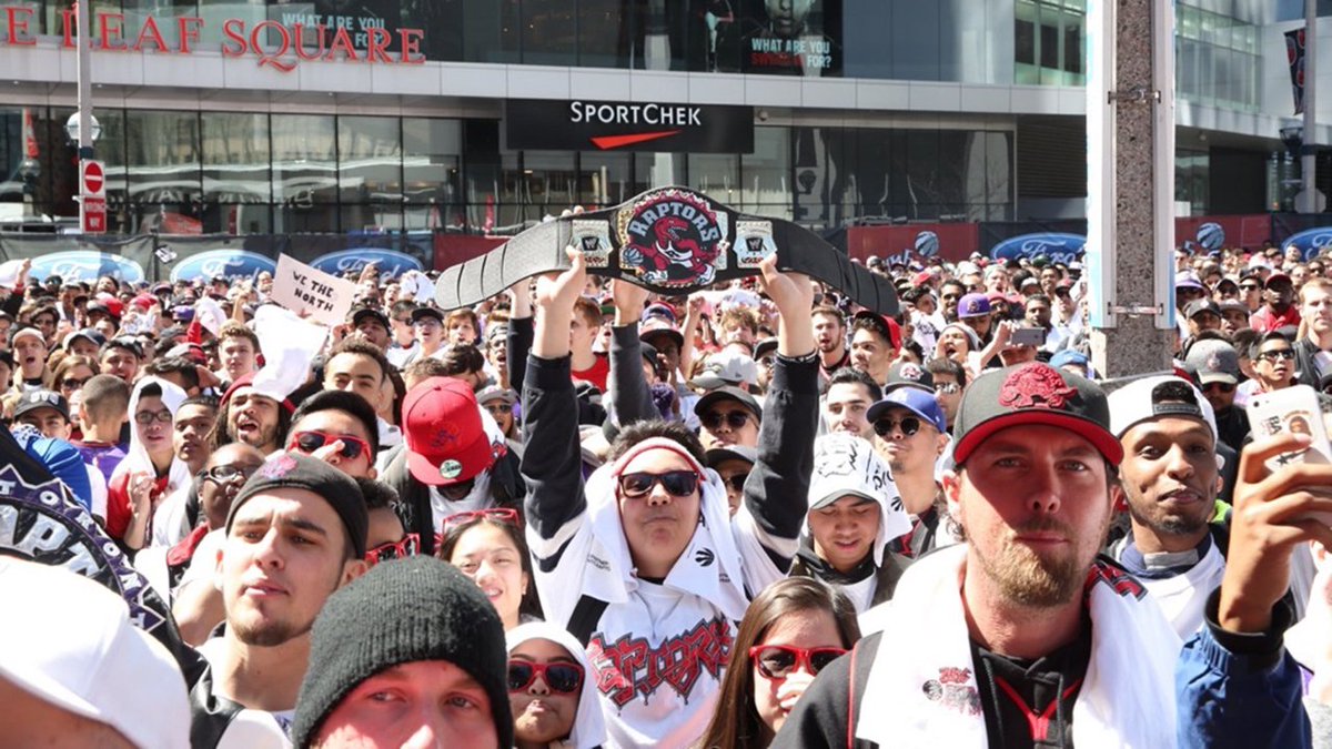 TOmillennials's tweet photo. A few of us (#TOmillennials) will be at #JurrasicPark tonight! Are you coming?! #WeTheNorth #RAPTORSvCAVS #Toronto https://t.co/oKvXGbF8TB