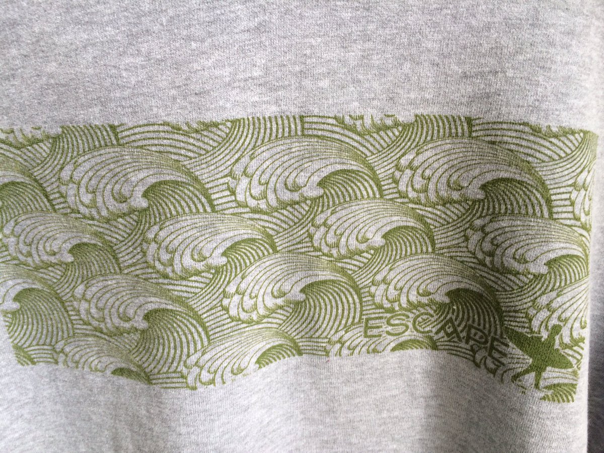 mikeyoungsurf's tweet photo. The new wave print goes amazingly well on our amazing new hoodies #waveprint #limtededition https://t.co/opjb0NHvUt