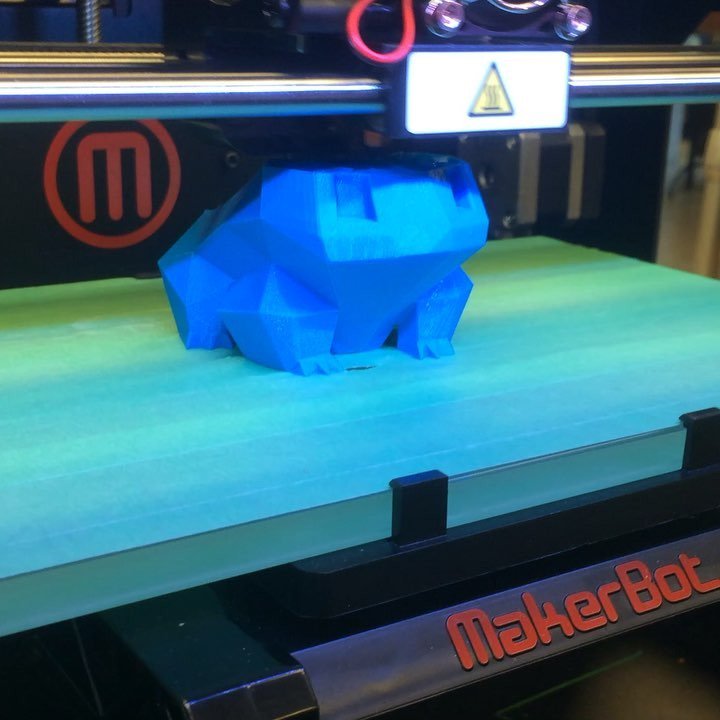 Best3dprint's tweet photo. @utsclibrary | #3dprint | Today's #Baulbasaur planter is coming along nicely! #3Dprinting โฆ https://t.co/aiiUEOAWNq https://t.co/t3PbdM0lBK