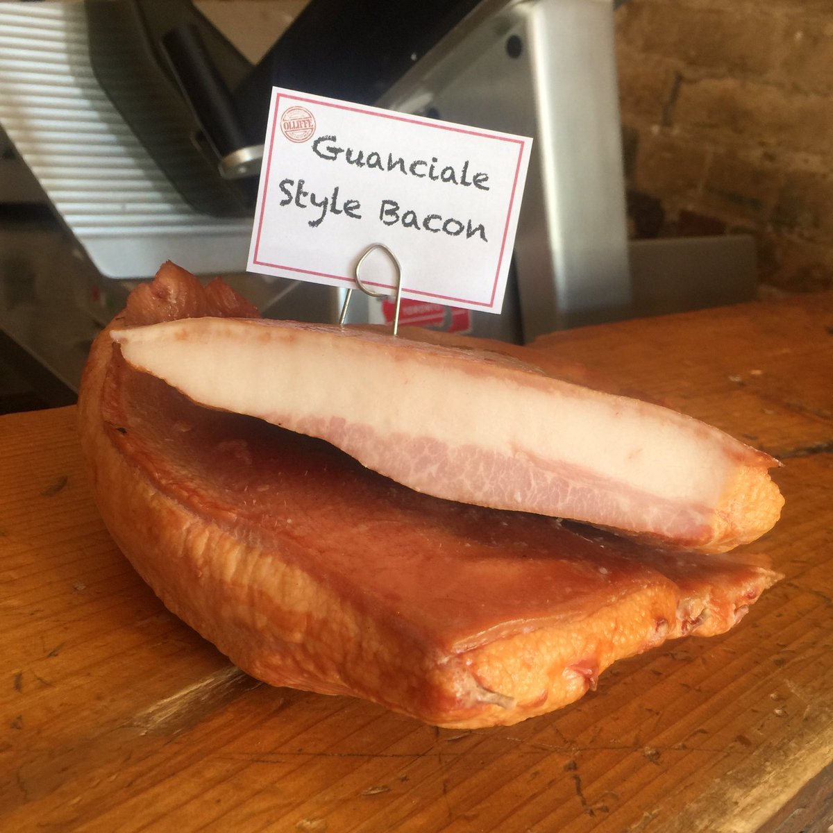 OlliffeButcher's tweet photo. Heads up! #facebacon https://t.co/D1qUsaeqKm