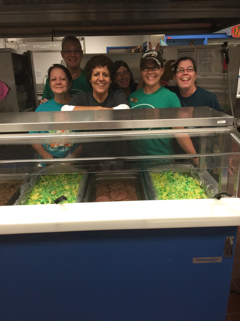 Pinewoods tweet media