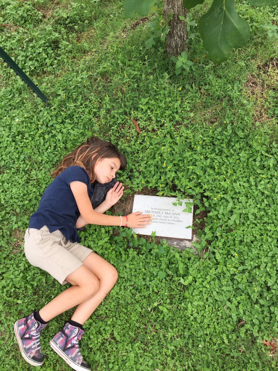 willsmom's tweet photo. Visiting her daddy's tree at the @AustinPublicLib #grievingkids https://t.co/Mz0uczOlne