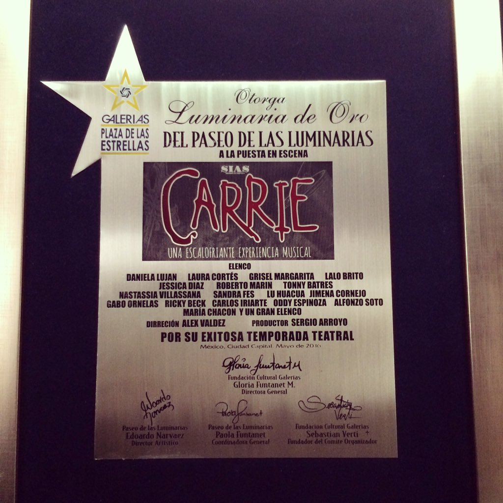 CarrieElMusical's tweet photo. Muchas gracias @luminariass por el reconocimiento a @CarrieElMusical https://t.co/2VcrhCOxGG