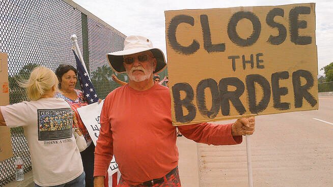 HilClin4WOPriso's tweet photo. @Bikers4Trump B-Safe! #SanDiego #illegalProtesters https://t.co/u6uD8WFqke