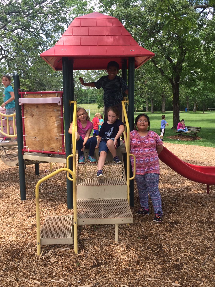MsBrowning3rd's tweet photo. These kiddos are the best!! #WEproud https://t.co/X7ezVq5JLz