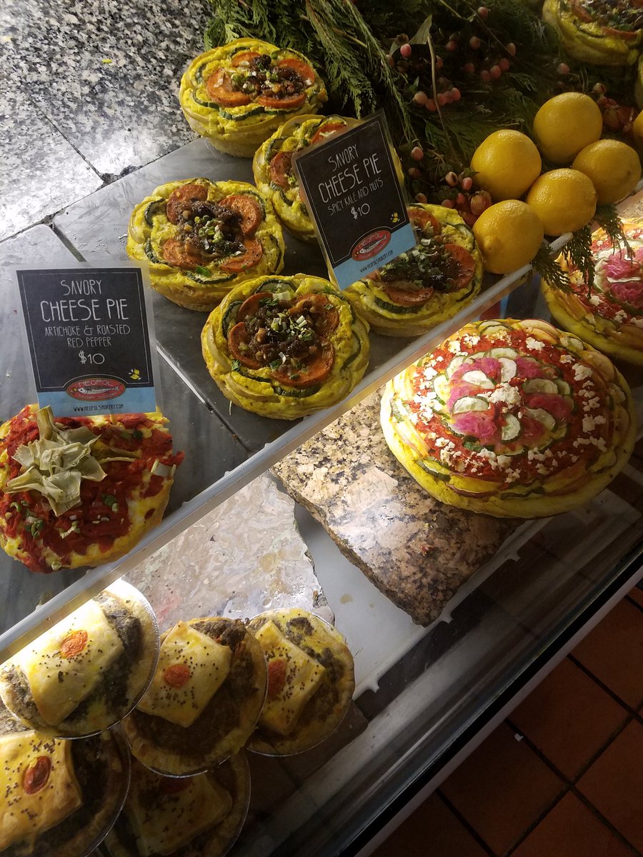 How they roll at <a href="/NeopolSmokery/">NeopolSavorySmokery</a>