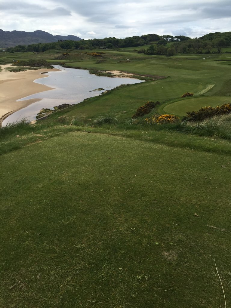 Round 3 <a href="/PortsalonGC1891/">Portsalon Golf Club</a> one of the most ridiculously Great par 4 #2