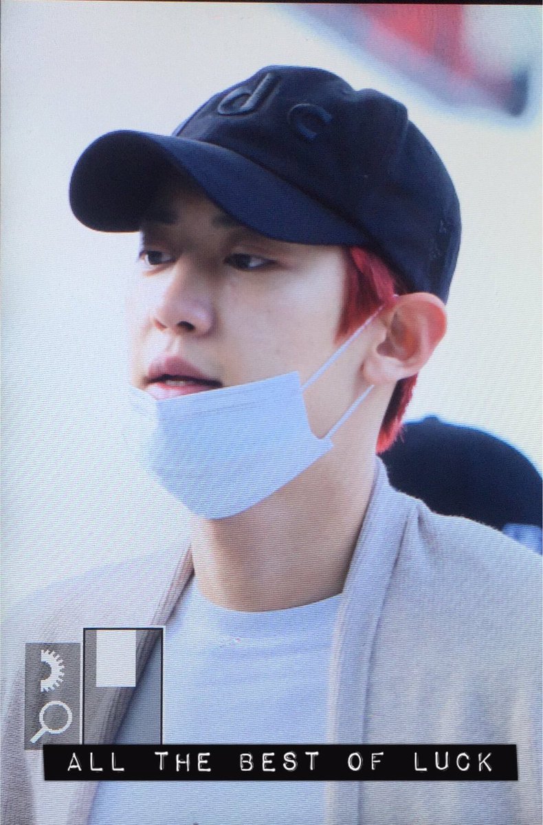 EXOGlobal's tweet photo. [PREVIEW] 160528 Chanyeol @ Incheon Airport
Cr: All The Best Of Luck https://t.co/ZAT5W5WJq7