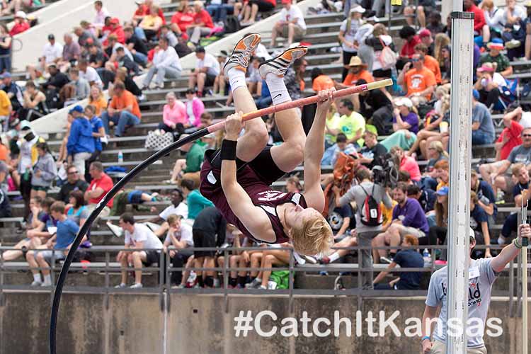 CatchItKansas's tweet photo. STATE TRACK POSTPONED TO SATURDAY 7AM https://t.co/LZ97hUBjjI #CatchItKansas @mvjaguars https://t.co/KyqyHhB6ZT