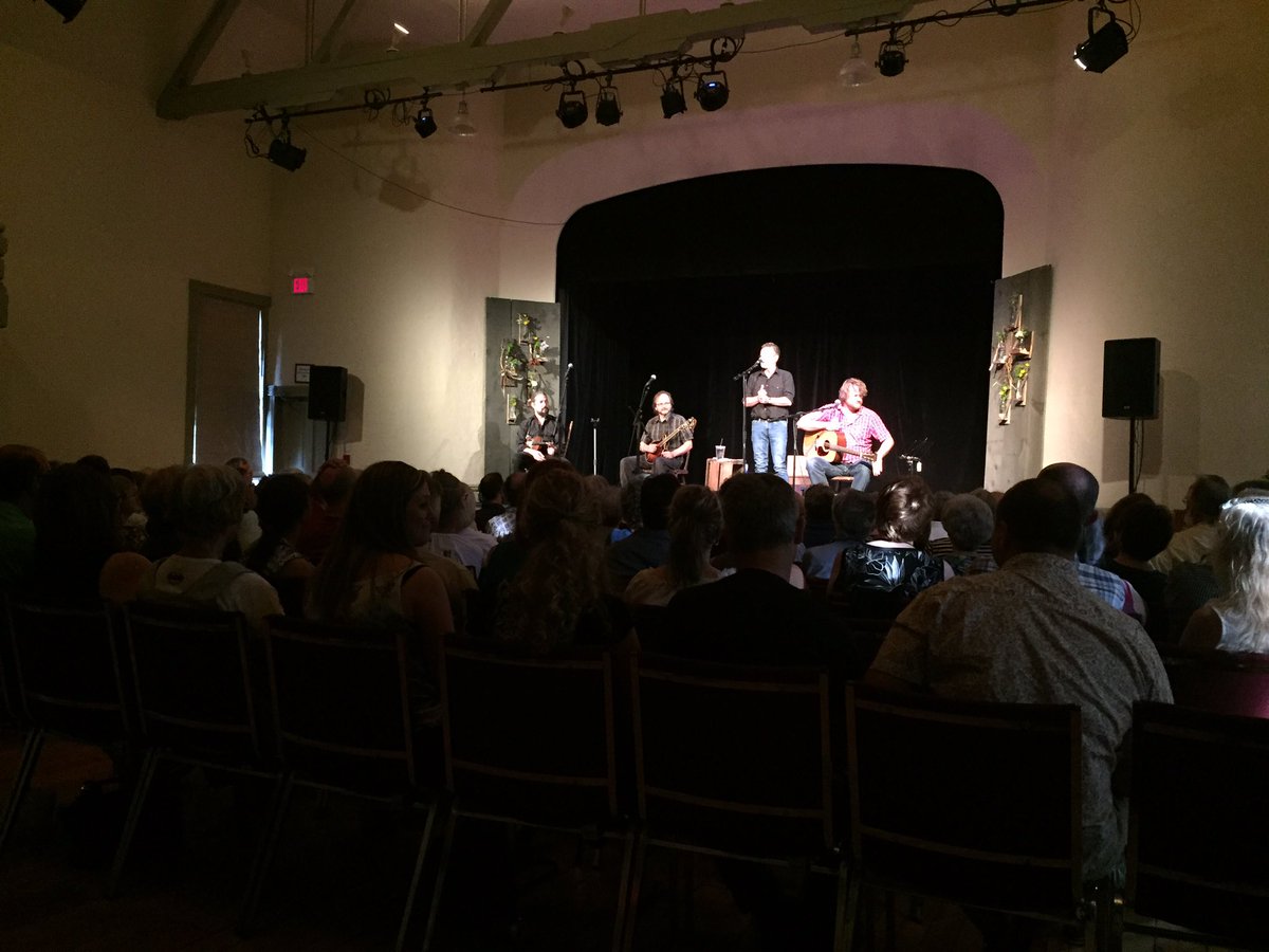 Full, happy house to have #JUNO winner <a href="/DavidFrancey/">David Francey</a> back in <a href="/NorfolkCountyCA/">Norfolk County</a> at the <a href="/WaterfordOTH/">Old Town Hall</a> #ItsBeenTooLong