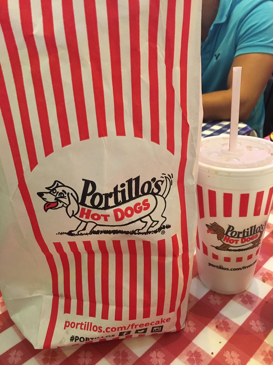 Zumbad88's tweet photo. Free Portillo's on Taylor St. Nothing's better @GameOverGreggy https://t.co/TA9WP1PZST
