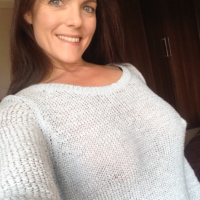 Check out the tent pegs on that!! Crisis averted with some chest compressions my laptop is alive, Huzzah<a href="/tag/birthdaygirl"class="tags"><span>#birthdaygirl</span></a><a href="/tag/happynewyear"class="tags"><span>#happynewyear</span></a><a href="/tag/cleavage"class="tags"><span>#cleavage</span></a>