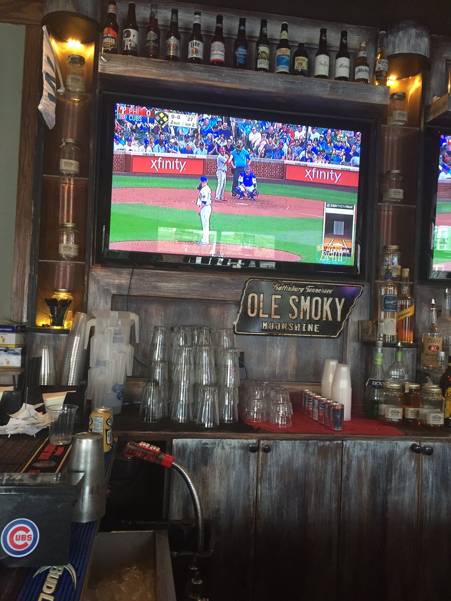 jayzawaski's tweet photo. Taking in the game here at @Roadhouse66Chi. @Addison_Russell will join me approx 45 mins after the game. @Budweiser https://t.co/dXdLcKCWtE