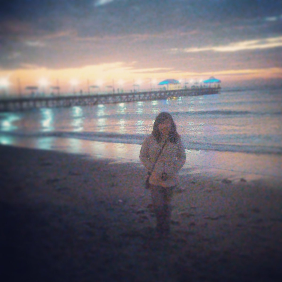 RossyGhiorzo's tweet photo. Caminando con las piedras #Huanchaco https://t.co/6rRxOPM6W7