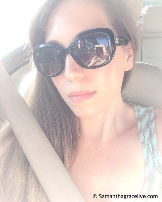 I normally hate car selfies. light was just so interesting when I was looking at my phone. Playing w/<a href="/tag/losangeles"class="tags"><span>#losangeles</span></a><a href="/tag/saturdaynight"class="tags"><span>#saturdaynight</span></a><a href="/tag/crop"class="tags"><span>#crop</span></a><a href="/tag/customvideo"class="tags"><span>#customvideo</span></a>
