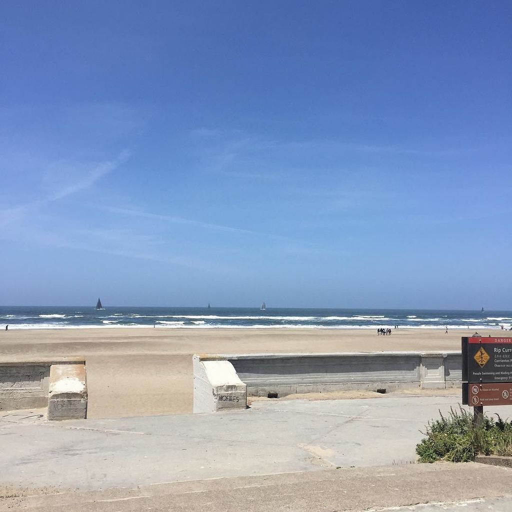Indasein's tweet photo. Are you even seeing this? #oceanbeach #cyclesf https://t.co/x0AZeAxVvo https://t.co/a9vucprYiE