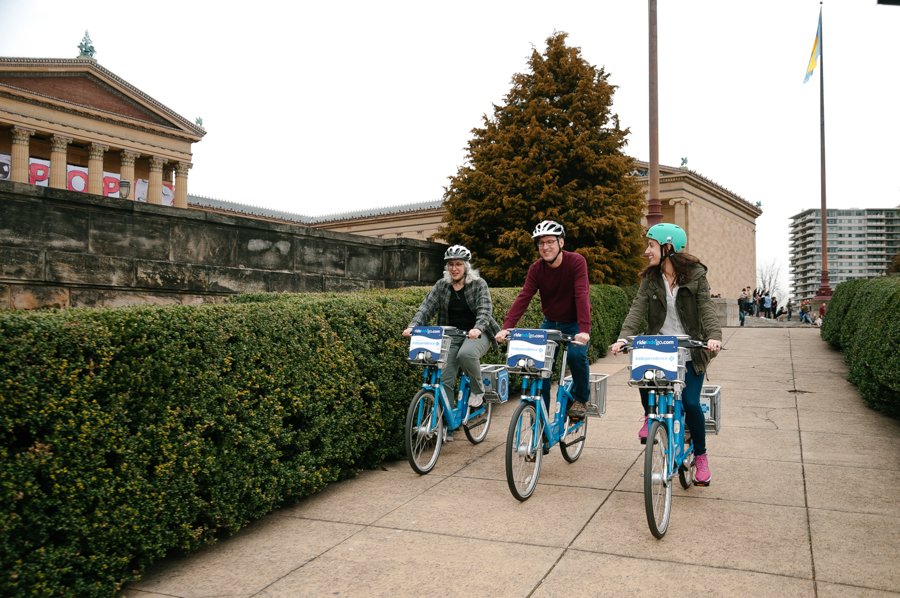 RideIndego's tweet photo. Need Friday night plans? Bike to our station at the @philamuseum & enjoy Art After 5 tonight featuring #ChrisCoyle https://t.co/Ck5GyYdlK6