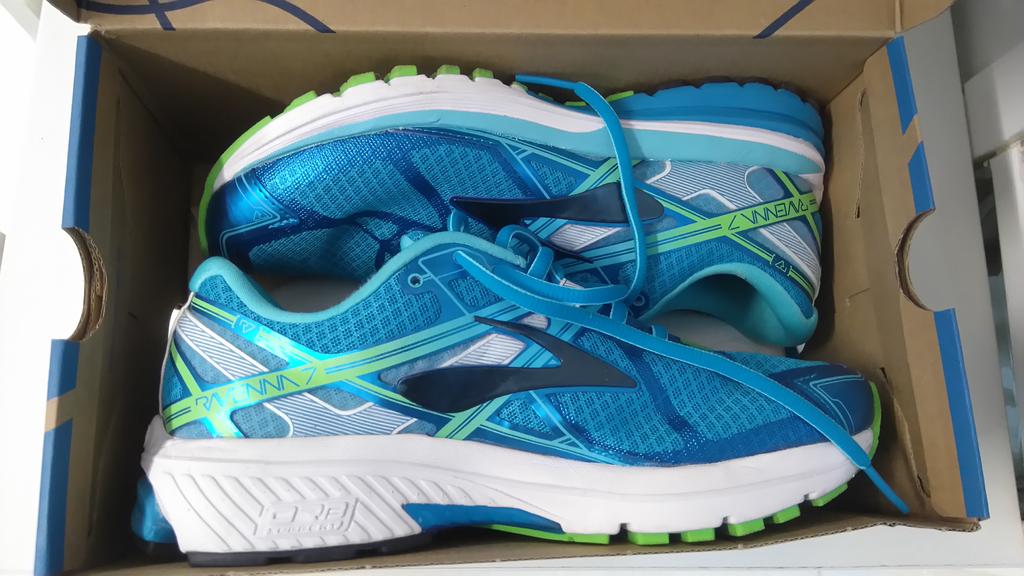FitabilityUK's tweet photo. Something for the weekend? Brooks Ravenna 7s will give Lisa renewed support with her training #RUNABILITY #No.1 #E14 https://t.co/jdThzfpaNS