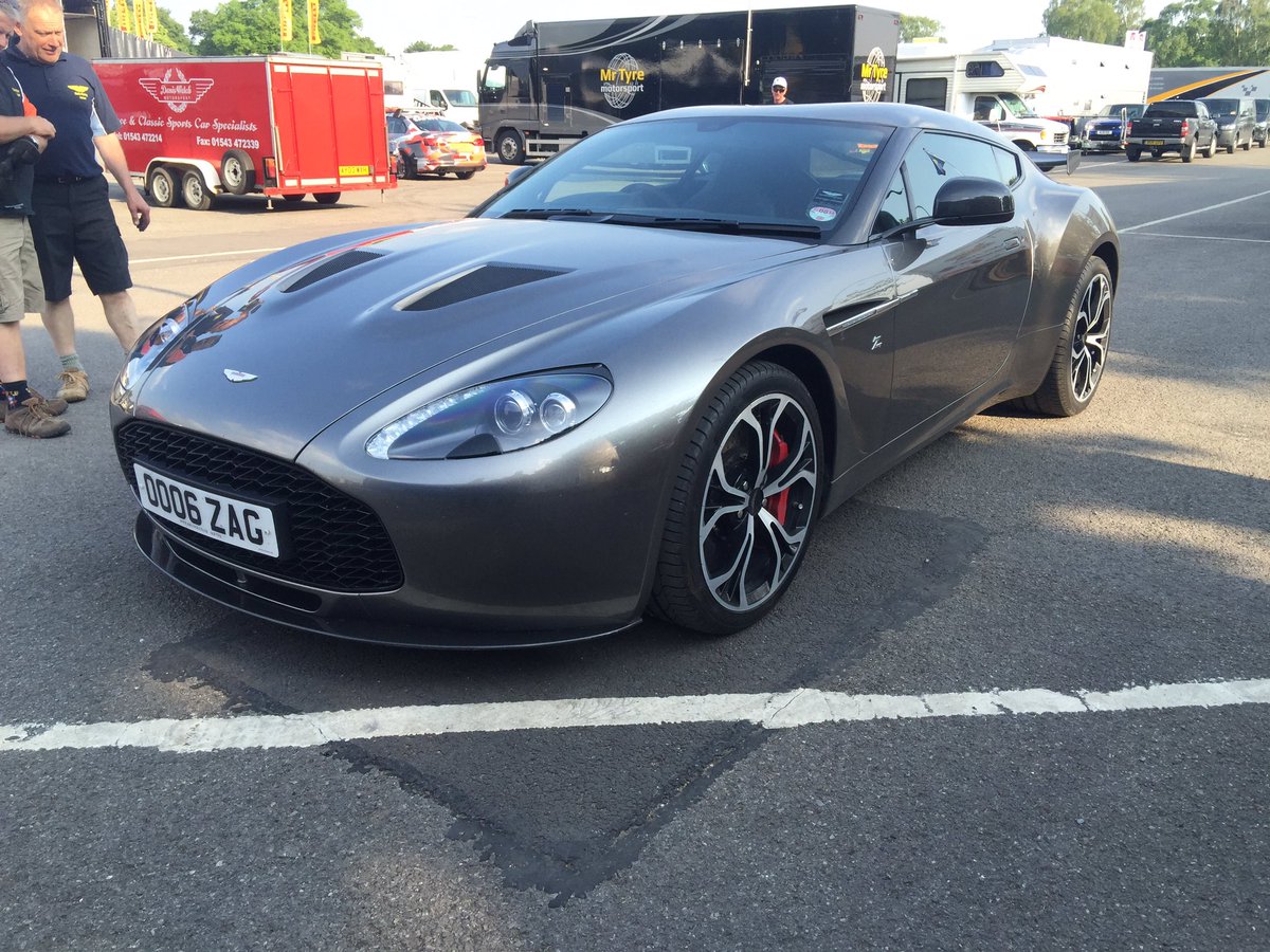 d_cook88's tweet photo. Great day at @Oulton_Park seen some amazing cars! #astonmartin #Zagato #supercars https://t.co/CPlN6ID4Nj