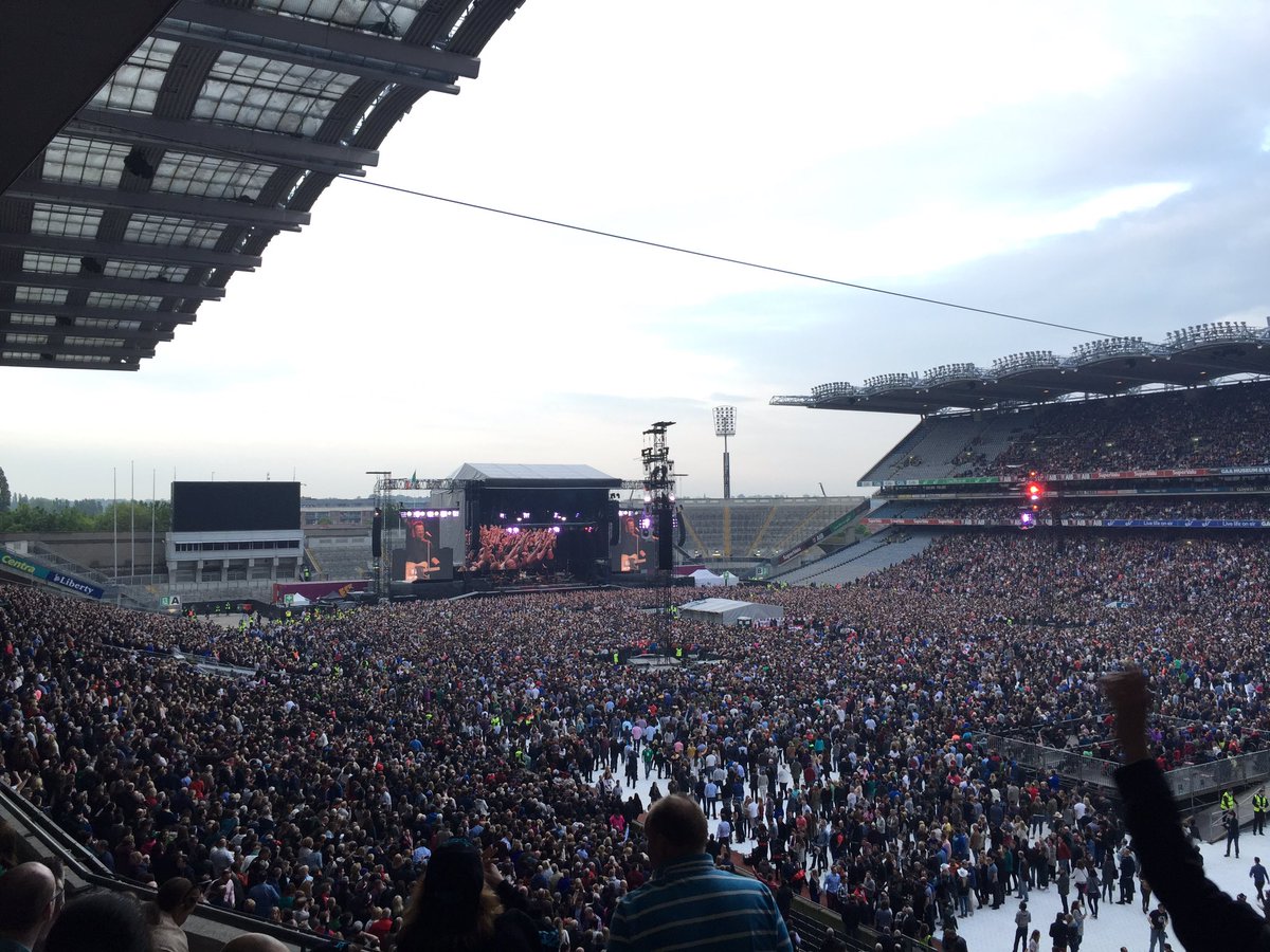 Mallow358's tweet photo. #SpringsteenDublin really poor sound #nostacks https://t.co/8RDuttJ6MR