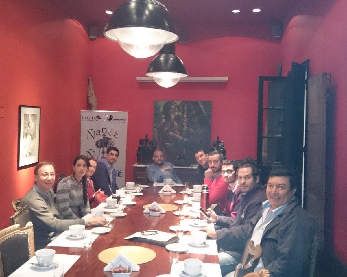 uicorr's tweet photo. Reunión mensual en @LaAlondra, gracias por recibirnos. https://t.co/vlCq5YbHiF
