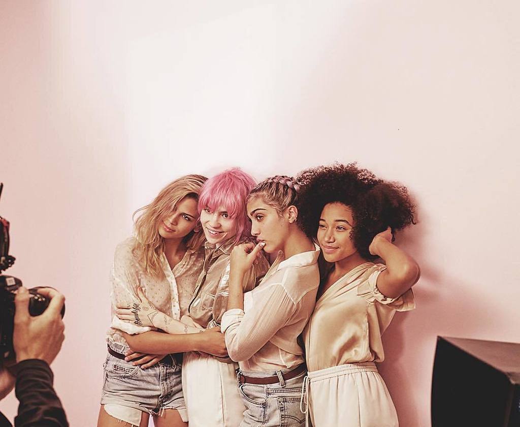 Pretty in pink squad goals with #FordWomen's <a href="/kenyakinskij/">Kenya Kinski J ♡</a> 👛 What're you and your squad getting into this holiday w…