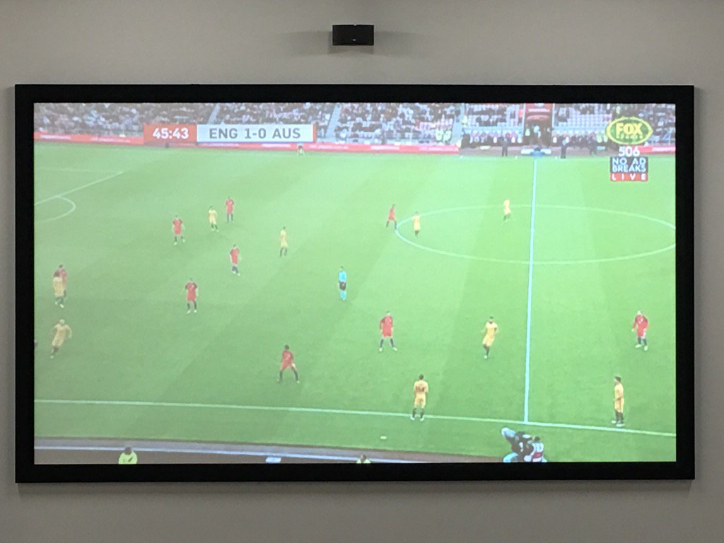 2nd Half kick off <a href="/SPTFootball/">SPTFootball</a> #Socceroos need to lift #AUSvENG