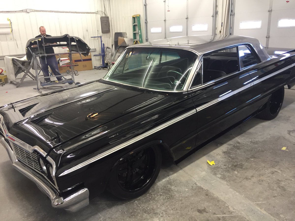 MJackson_19's tweet photo. You think he'll let me drive it? https://t.co/jcieybwpl5