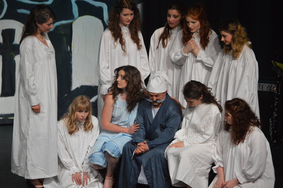 OperaAnywhere's tweet photo. tomorrow 'A bevy of beautiful maidens' @StTeiloArts #PiratesOfPenzance @CardiffOperaGS https://t.co/1oIJeT1l3E https://t.co/m4O7jZQcEt