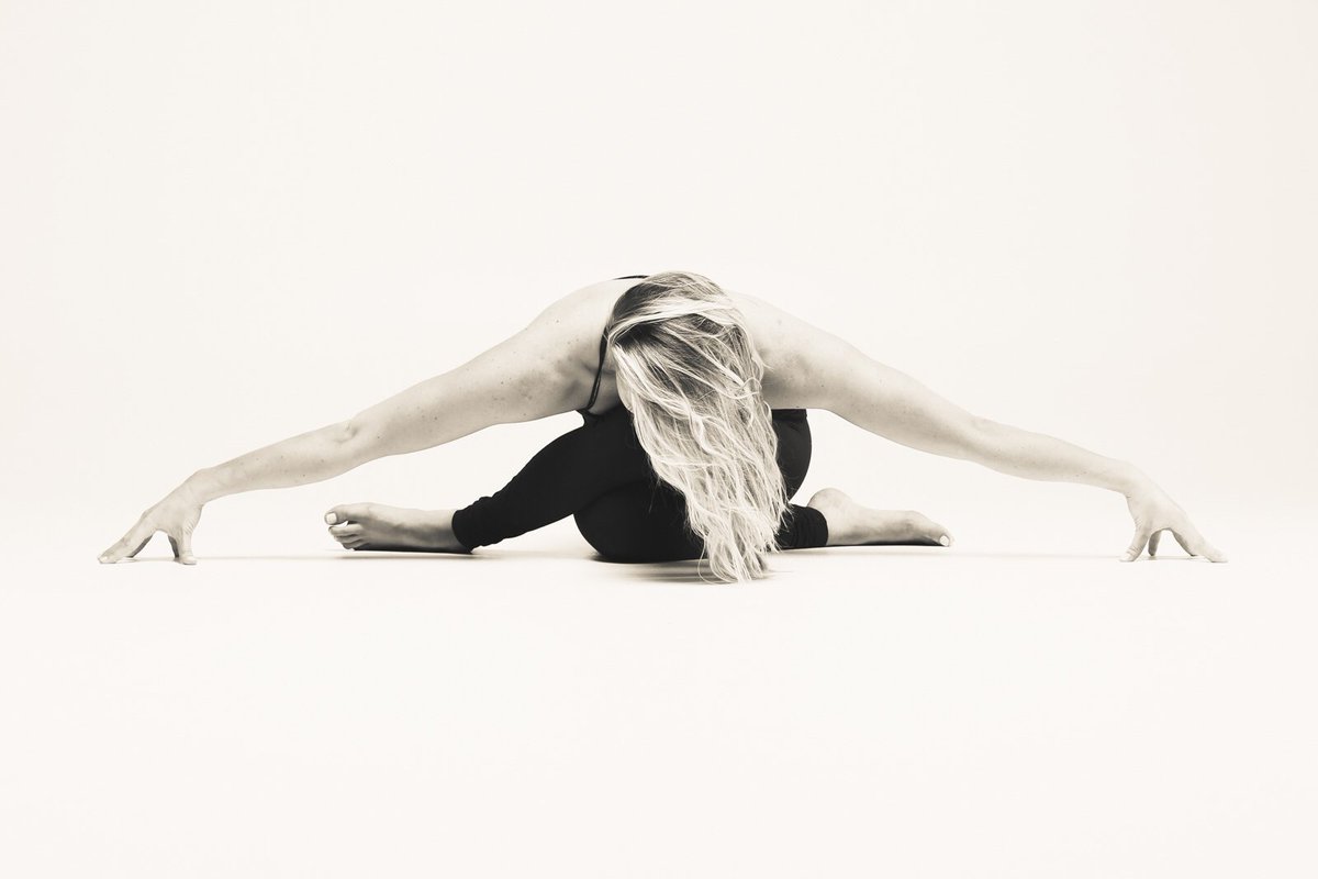 tannerystudio's tweet photo. A recent shoot at #AshLand. #yoga #yogalife #PhotoStudio #NJPhotoStudio #NYPhotoStudio #Photography #Cinematography https://t.co/PBnO9nTc8o