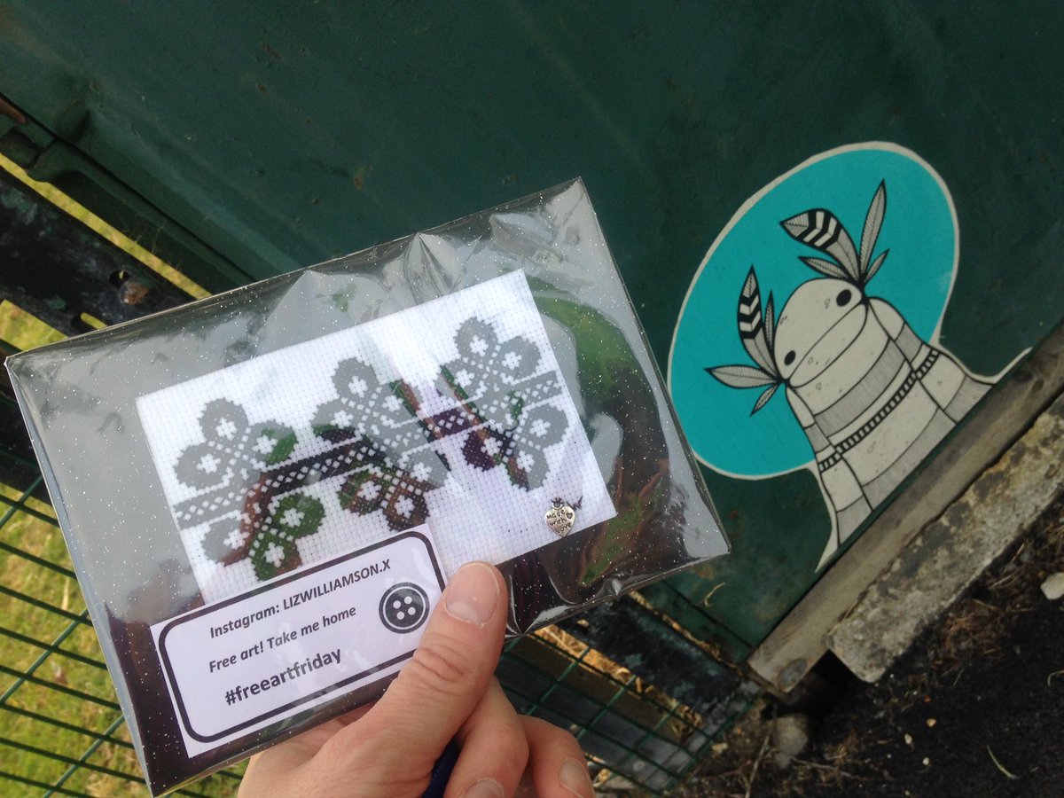 hisnibsjones's tweet photo. Found this lovely #freeartfriday piece in #Southsea tonight - awareness is the key on a Friday run! https://t.co/HhtvL4Cyhc