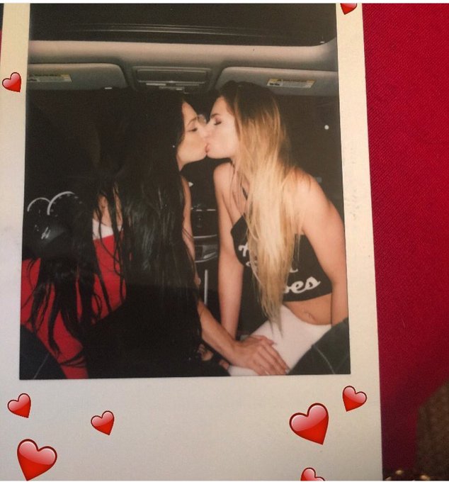 Starting shooting customs next week!!! Solo/gg/bg!!! Email sydneycolexxx@gmail.com https://t.co/iKgZ<a href="/tag/bts"class="tags"><span>#bts</span></a><a href="/tag/manipulativemedia"class="tags"><span>#manipulativemedia</span></a>