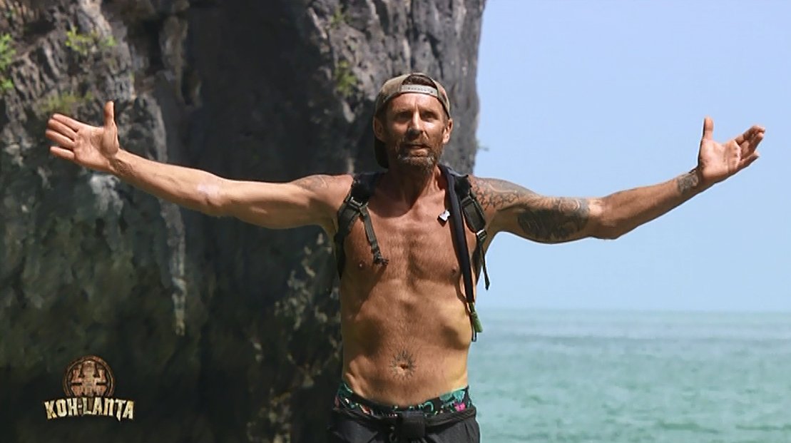 KohLantaTF1's tweet photo. Pascal gagne l'épreuve des poteaux !!!!!! 💪🏻 
RT pour le féliciter ! #KohLanta https://t.co/at2Kz1YeQe