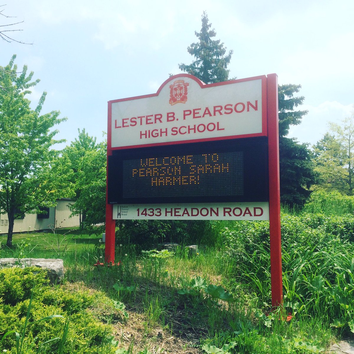 LBPguidance's tweet image. What a day! Thx #petefowler and @sarah_harmer for speaking at #grade12breakfast We feel inspired and powerful!