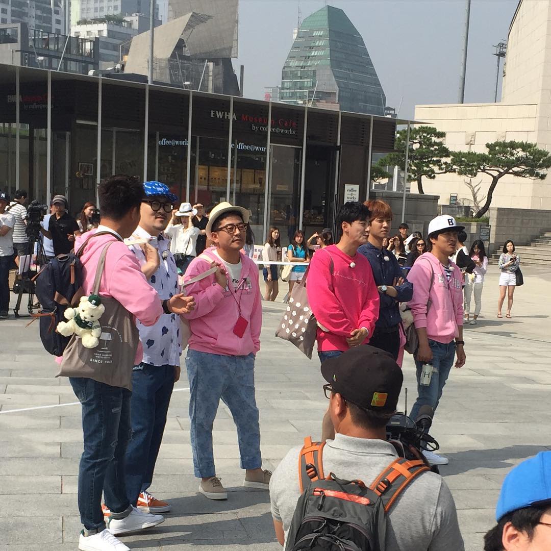 1박2일 On Twitter 160527 Fanpics 1n2d Filming At Ewha