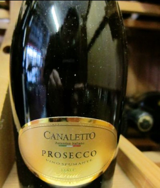 bexnbrian's tweet photo. Ladies our Prosecco is only £9.99 a bottle, perfect for sharing! @Whatsonwsm @BristolTwitts @ladiesnights https://t.co/X30m1PWaxD