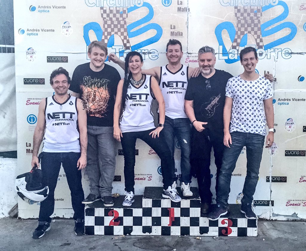 MyriamCarrel's tweet photo. ¿Quién gana? Todos!! Porque hacer equipo es lo más importante! Orgullosa de My #NETTeam #SoloConPasión #KartsNETT IV https://t.co/m4EviRVqvj