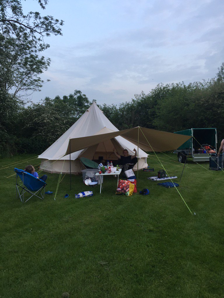 DavidMillward's tweet photo. @lifeundercanvas our new awning total quality thank you so so much for all your help and advise https://t.co/RQw07R6C7h