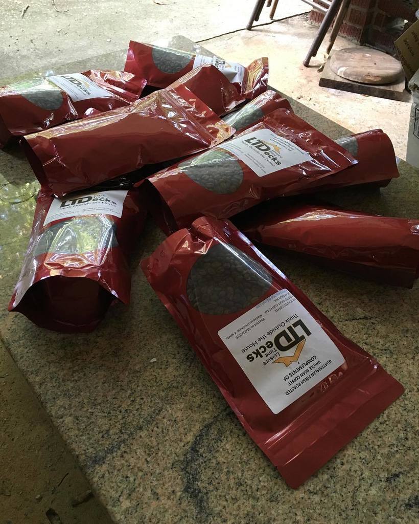 LTDecks's tweet photo. Fresh coffee in the morning! #roastedright #freshcoffee @g_tapes https://t.co/UG0YraY7ru https://t.co/RI9hDdH9n5