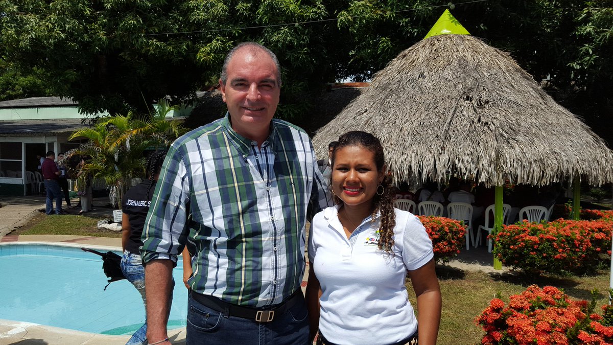 PremioCafam's tweet photo. Yeisully Tapias y @MinAgricultura trabajan mancomunadamente por las juventudes rurales. #VivaLoRural #RuralSoy https://t.co/1StO42P5Hh