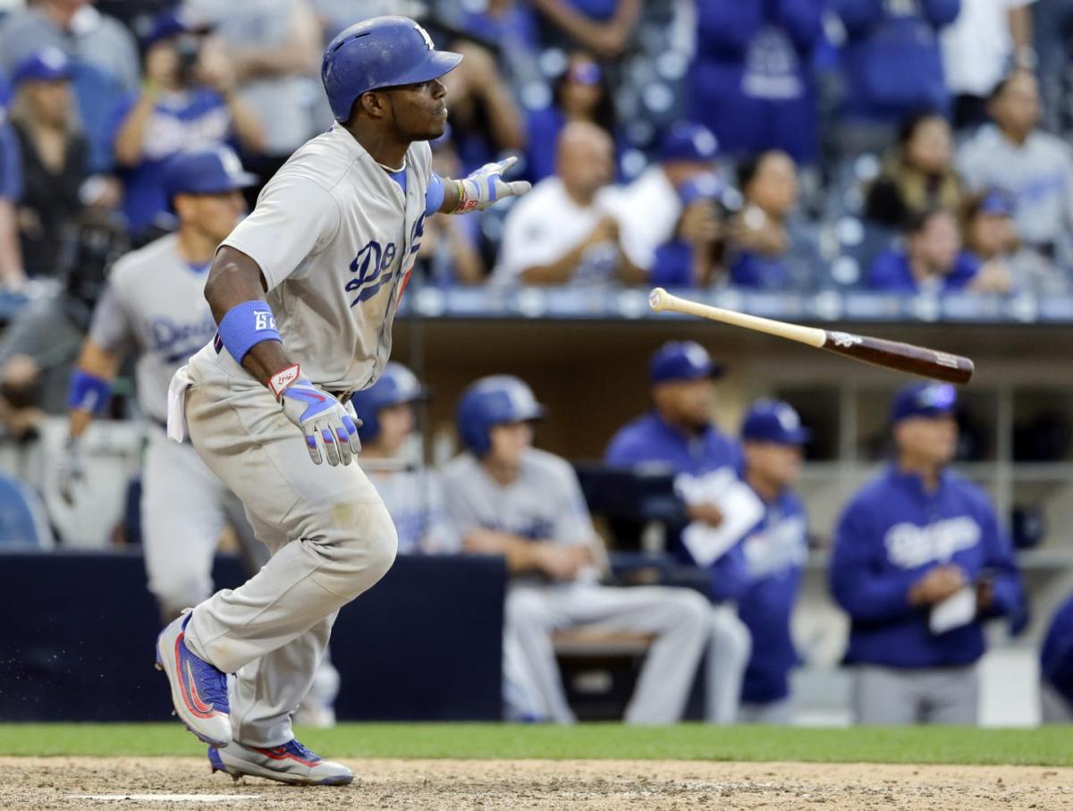 Dodgers star Yasiel Puig posts fan picture at Statue of Liberty buff.ly/1NSXOGU