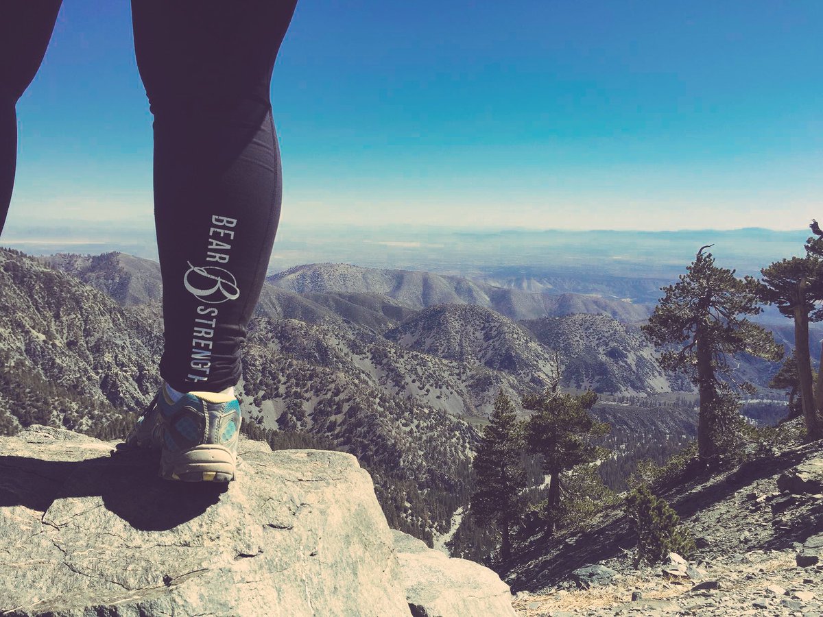 SoCalEdition's tweet photo. SoCal bagged a peak today. Mt. Baldy was conquered thru sweat &amp; tears. The beauty was glorious. #MPC16 #LikeAGirl 💪🏼 https://t.co/Rm86iQhk2D