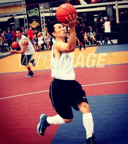 JamesKyson's tweet photo. #FitnessFriday - Days of playing ball with the Entertainment League. Doing the same wkout … https://t.co/YSjzDPFHkR https://t.co/PW40ydJSpK