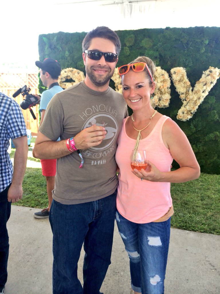 #FEASTer @katiehshaffer at <a href="/eBay/">eBay</a> #eBayUncorked enjoying the #FEAST with <a href="/MVoltaggio/">Michael Voltaggio</a> #food #wine #music