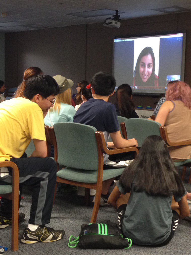 kjanek's tweet photo. @aishacs a room full of excited readers! Thank you. #battleofthebooks #MISchoolLibrary #BHSLibraries #IArocks https://t.co/F98DiOYnjH