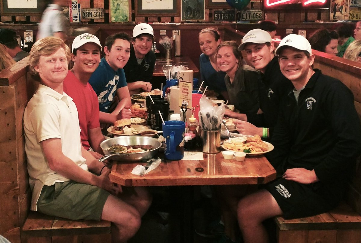 FHVikingTennis's tweet photo. Our ship is sailing back early, but it's been a journey we'll never forget. #GreatFriendships #GreatAdventures https://t.co/fZJNAaf8AR